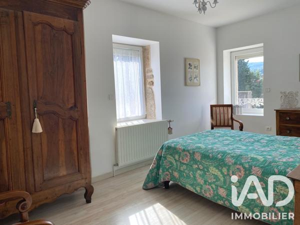 Maison à vendre 6 pièces 170 m² Charmes-sur-Rhône