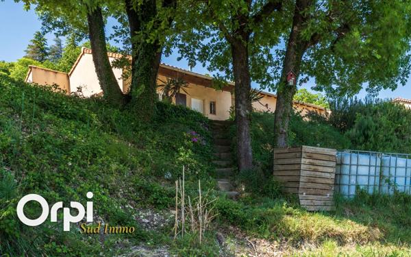 Maison à vendre    5 pièces •  Rochemaure