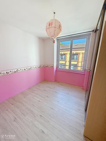 MAISON DE VILLE A BELLEVUE 92 m² + sous sol et garage
