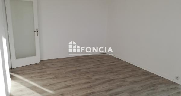 À vendre Appartement 4 pièces 81 m² - Nîmes 30000