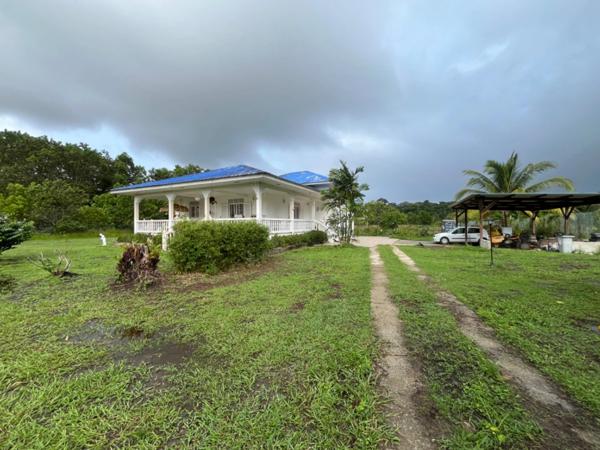 Maison à vendre 8 pièces (973)