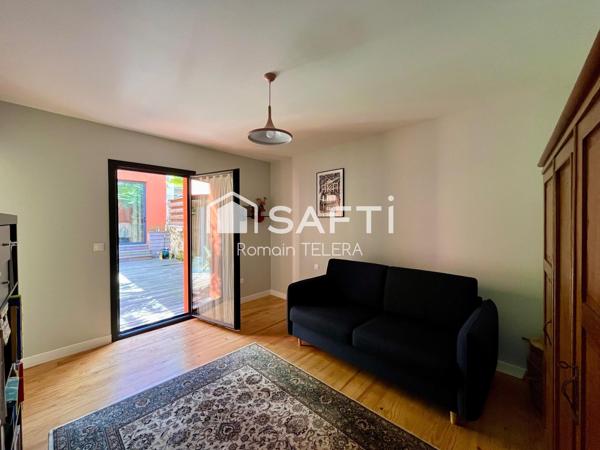 Gare, proche Sacré-Cœur : maison de 160 m² avec 4 chambres, une terrasse de 40 m² et une cave