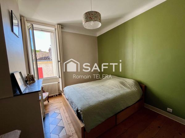 Gare, proche Sacré-Cœur : maison de 160 m² avec 4 chambres, une terrasse de 40 m² et une cave