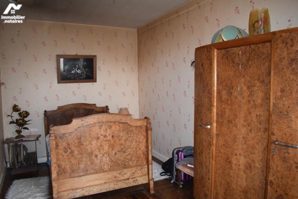 Maison avec dépendances et atelier situés à VILLIERS LE ROUX Terrain de 3500m2