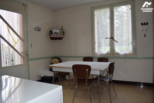 Maison avec dépendances et atelier situés à VILLIERS LE ROUX Terrain de 3500m2