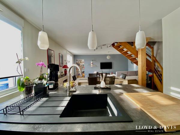 Immeuble · Restaurant 150 m² + Appartement Rénové · Centre-Bourg · 10 min de Nantes — Thouaré-sur-Loire