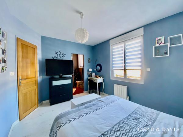 Immeuble · Restaurant 150 m² + Appartement Rénové · Centre-Bourg · 10 min de Nantes — Thouaré-sur-Loire