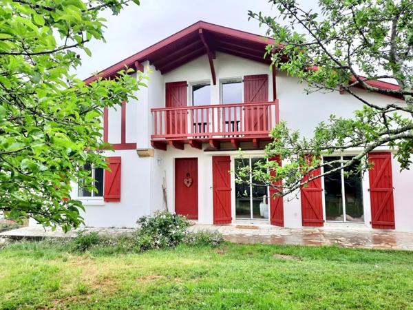 EXCLUSIVITE - Maison pleine de charme à vendre sur URCUIT (64)