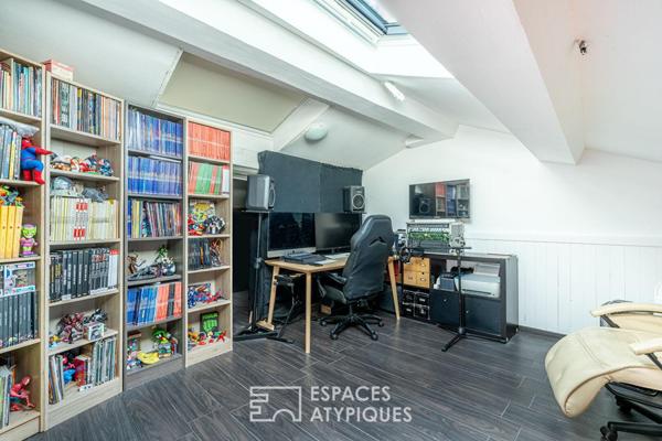 Maison avec terrasse, cour et piscine au coeur du Beaujolais