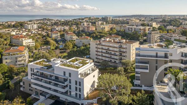 Parking à vendre  17,50 m2 ANTIBES - 06
