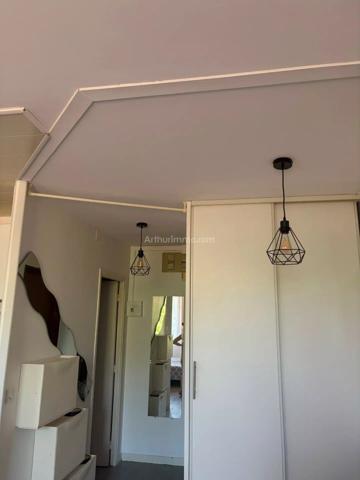 Location                                                      Studio
                        
                     1 pièces                      26 m2                     à Digne-les-Bains