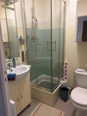 Location                                                      Studio
                        
                     1 pièces                      26 m2                     à Digne-les-Bains