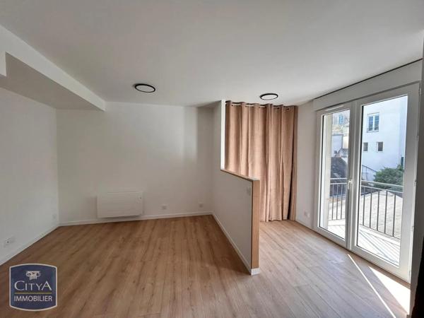 Appartement à louer 1 pièce 29.3m² Laval (53000)