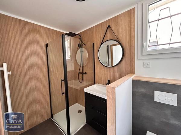 Appartement à louer 1 pièce 29.3m² Laval (53000)