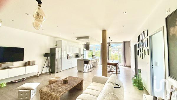 Appartement à vendre 4 pièces 111 m² Bourg-Argental