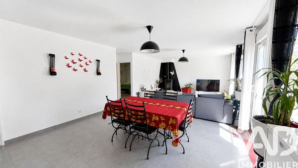 Maison à vendre 4 pièces 106 m² Saint-Pierre-lès-Nemours