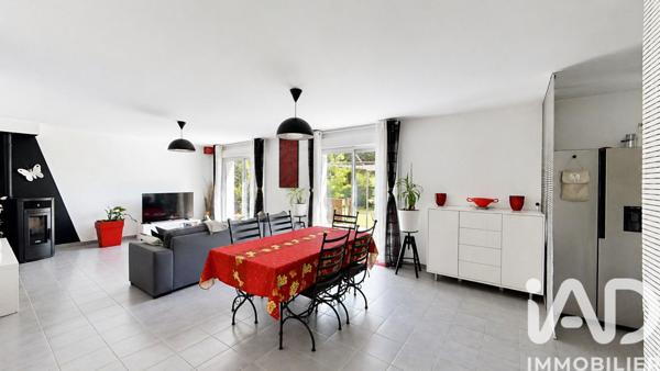 Maison à vendre 4 pièces 106 m² Saint-Pierre-lès-Nemours