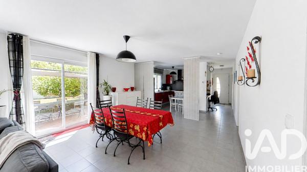 Maison à vendre 4 pièces 106 m² Saint-Pierre-lès-Nemours
