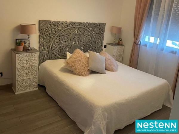 Maison récente à vendre à Vaulx-en-Velin - 4 pièces, 3 chambres dont une suite parentale, deux places de parking