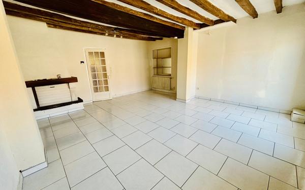 Maison à vendre    4 pièces •  Neuville-sur-Sarthe