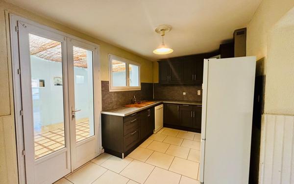 Maison à vendre    4 pièces •  Neuville-sur-Sarthe