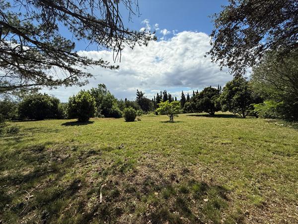 Maison à fort potentiel de 200m²  à Châteauneuf De Gadagne