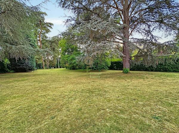 Magnifique propriété de 360 m² sur parcelle de 3000m²