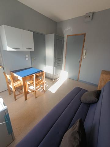 Studio meublé n°28 – 12,70 m² – 2ᵉ étage, Saint-Nazaire