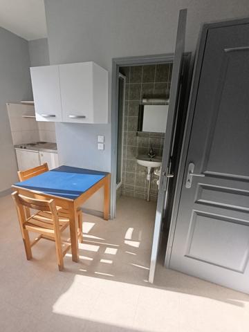 Studio meublé n°28 – 12,70 m² – 2ᵉ étage, Saint-Nazaire