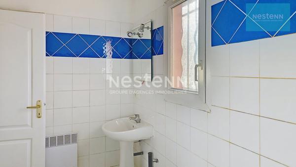 Appartement T3 avec terrasse et stationnement à Saint Maximin la Sainte Baume