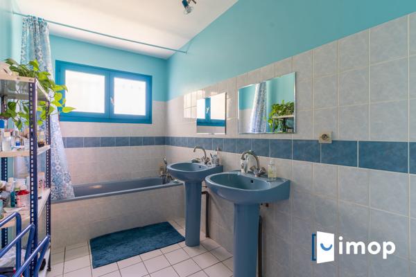 Maison plain-pied 3 chambres dans quartier résidentiel