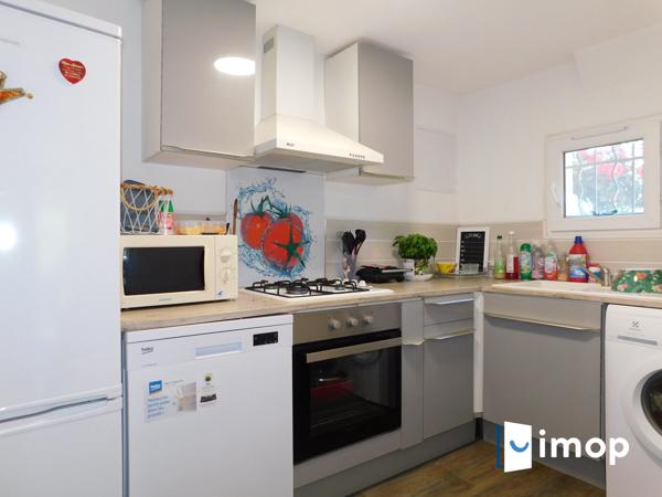 Villa de 131 m² sur un terrain de 2 331 m², avec piscine hors sol