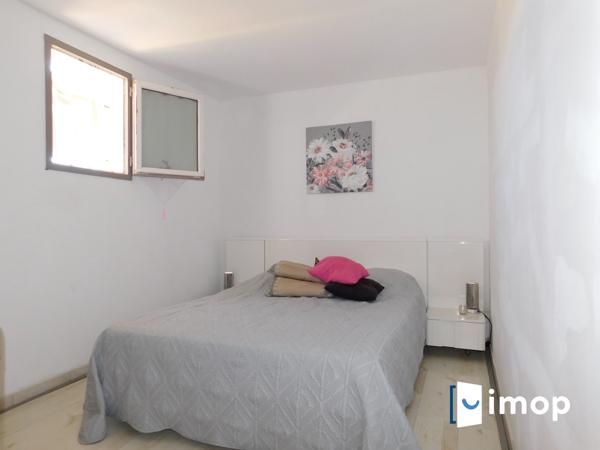 Villa de 131 m² sur un terrain de 2 331 m², avec piscine hors sol