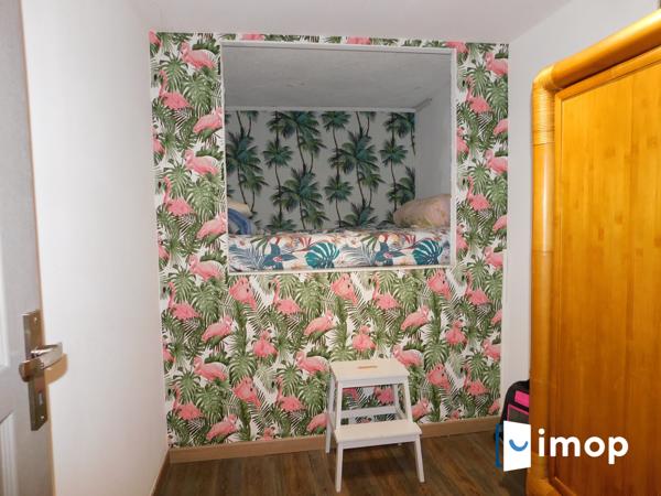 Villa de 131 m² sur un terrain de 2 331 m², avec piscine hors sol