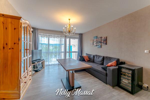 Appartement à vendre 2 pièces LA RAVOIRE (73) avec garage, balcon avec vue dégagée