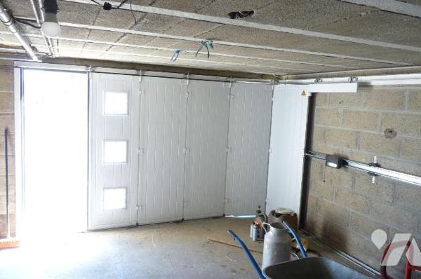 A vendre à Ambrières les vallées(53), un pavillon sur sous-sol comprenant une cuisine aménagée ...