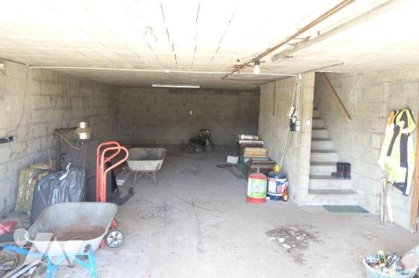 A vendre à Ambrières les vallées(53), un pavillon sur sous-sol comprenant une cuisine aménagée ...