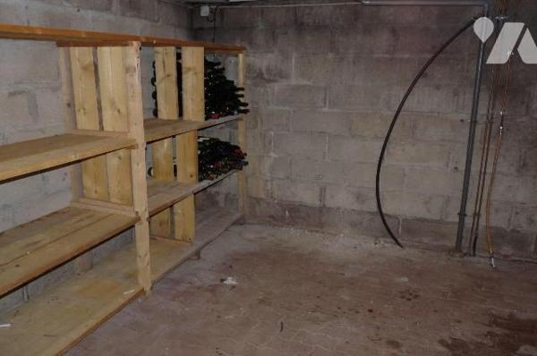 A vendre à Ambrières les vallées(53), un pavillon sur sous-sol comprenant une cuisine aménagée ...