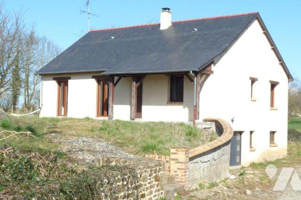 A vendre à Ambrières les vallées(53), un pavillon sur sous-sol comprenant une cuisine aménagée ...