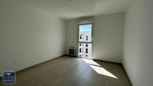 Appartement à louer 2 pièces 41.29m² Fréjus (83600)