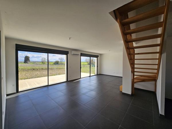 Villa neuve T6 avec garage et grand jardin Lasbordes