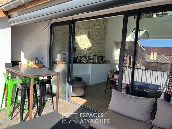 Appartement duplex rénové avec terrasse et garage dans le coeur historique