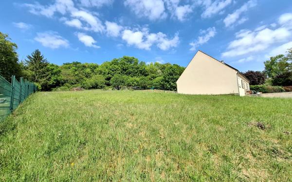 Terrain à vendre    Cuise-la-Motte