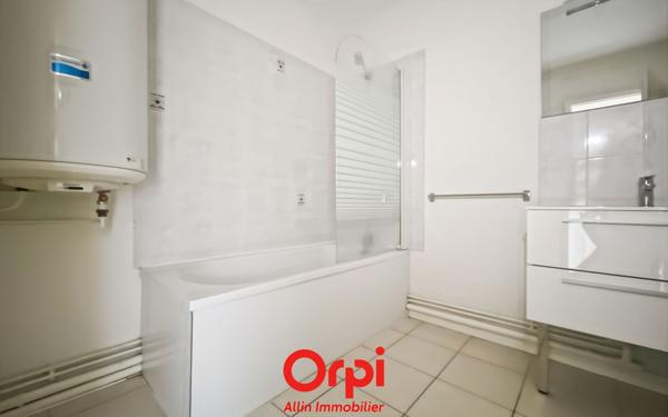 Appartement à vendre    2 pièces • 63,29 m2 Montluçon