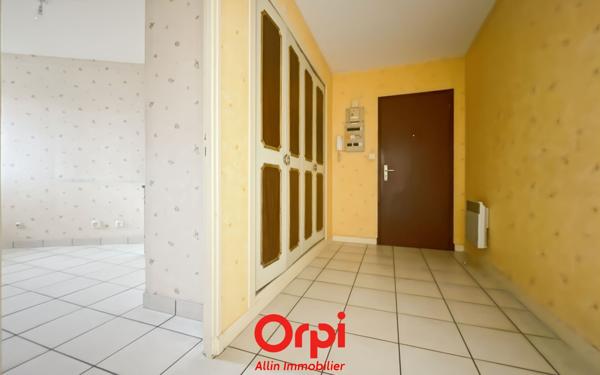 Appartement à vendre    2 pièces • 63,29 m2 Montluçon