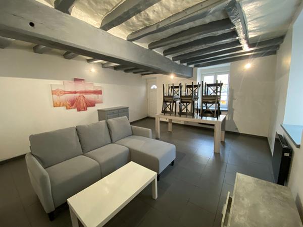 MAISON MEUBLEE - ST GERMAIN-DES-PRES 3 pièce(s) 94 m2