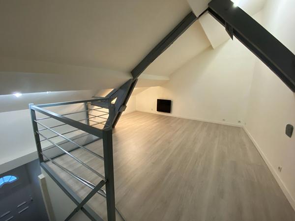 MAISON MEUBLEE - ST GERMAIN-DES-PRES 3 pièce(s) 94 m2