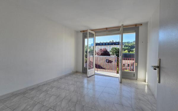 Appartement à vendre    3 pièces • 54 m2 Évreux