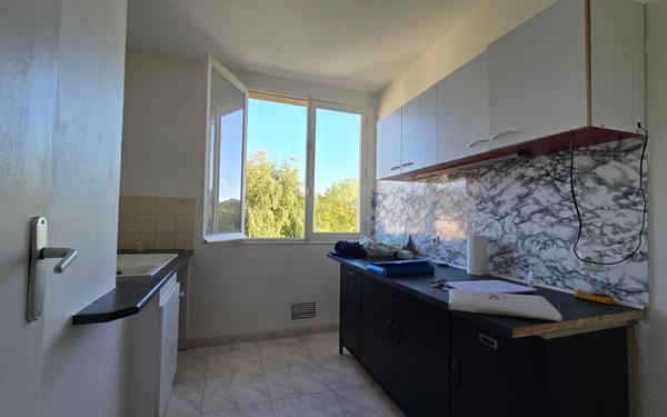 Appartement à vendre    3 pièces • 54 m2 Évreux