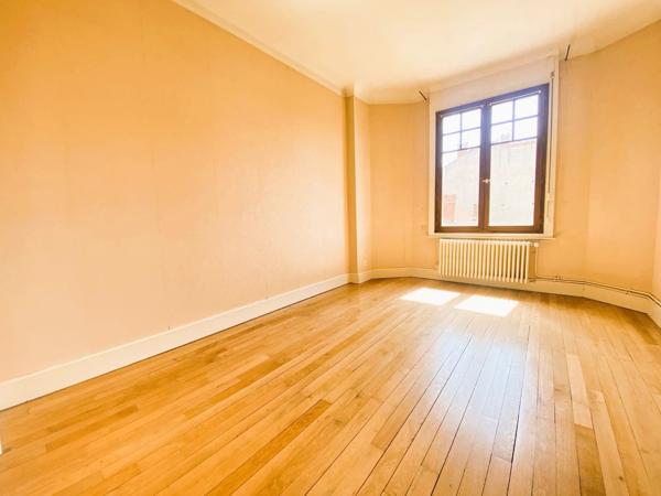 03200 VICHY - APPARTEMENT- QUARTIER DE FRANCE 3 PIÈCES  AVEC DEUX BALCONS -ET CAVE